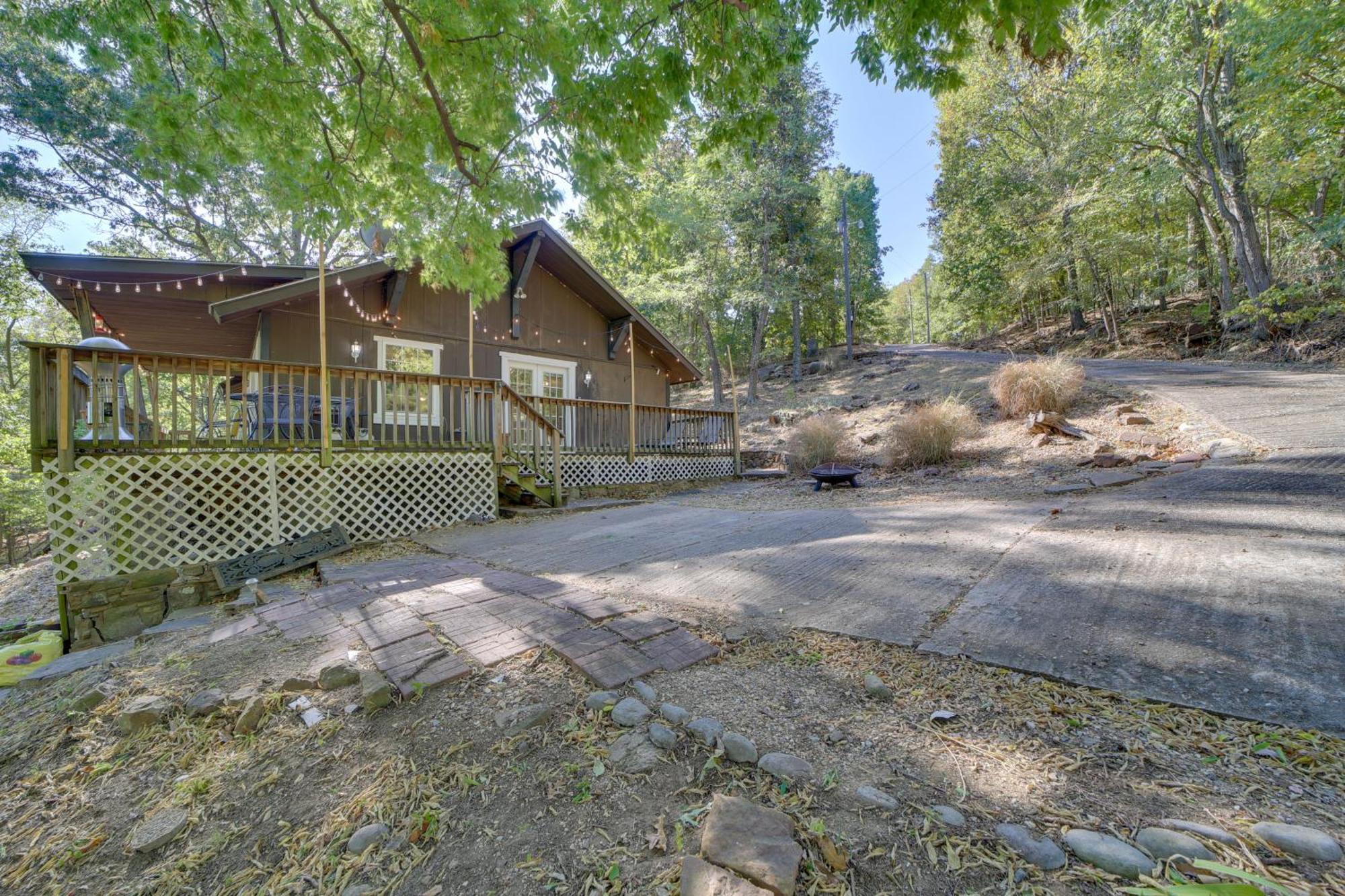 Secluded Vian Retreat Close To Tenkiller Lake Екстериор снимка